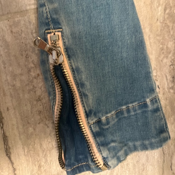 Met jeans jackets - Picture 3 of 5